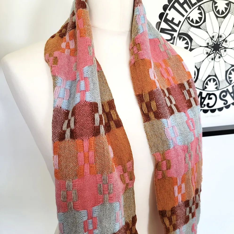 Aamos Mermaids Purse Scarf - Peach