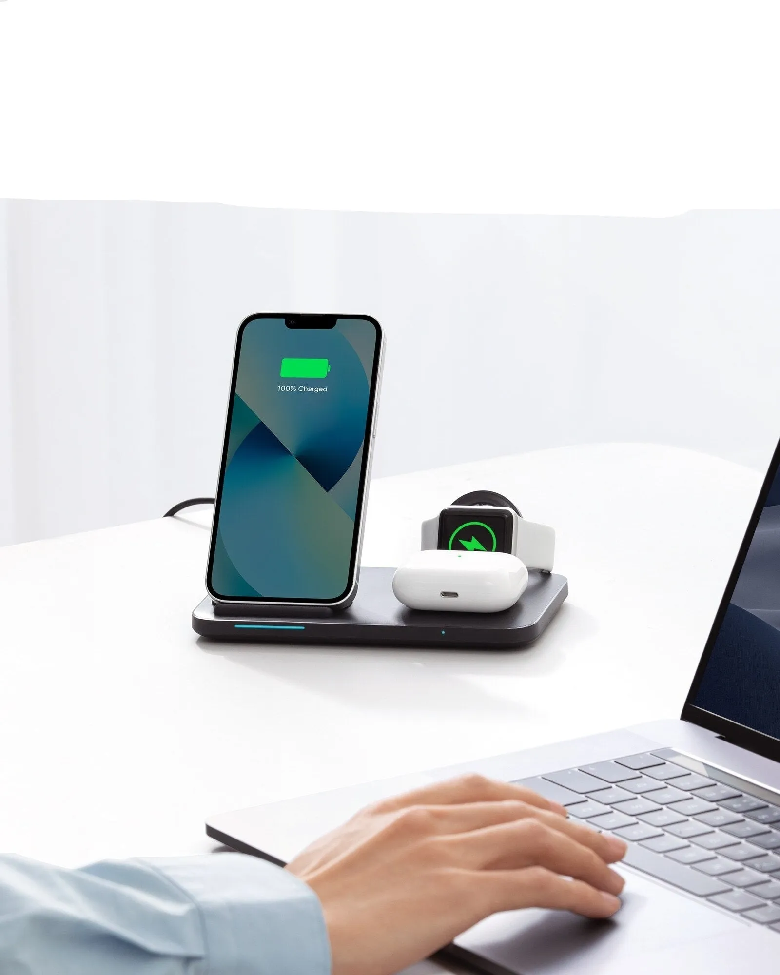 Apple Wireless 3-in-1 Station Charger