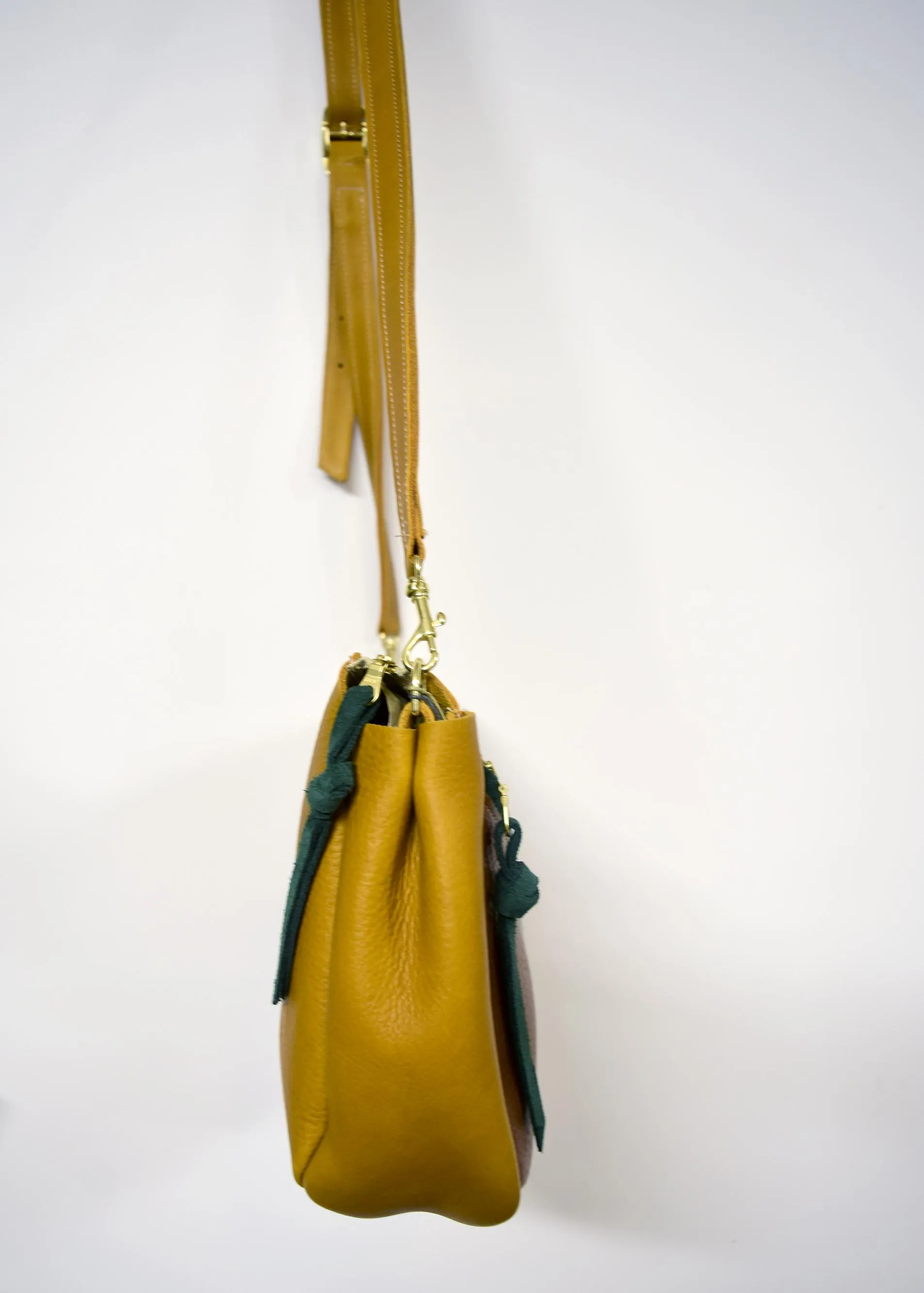 Aria Zip Crossbody
