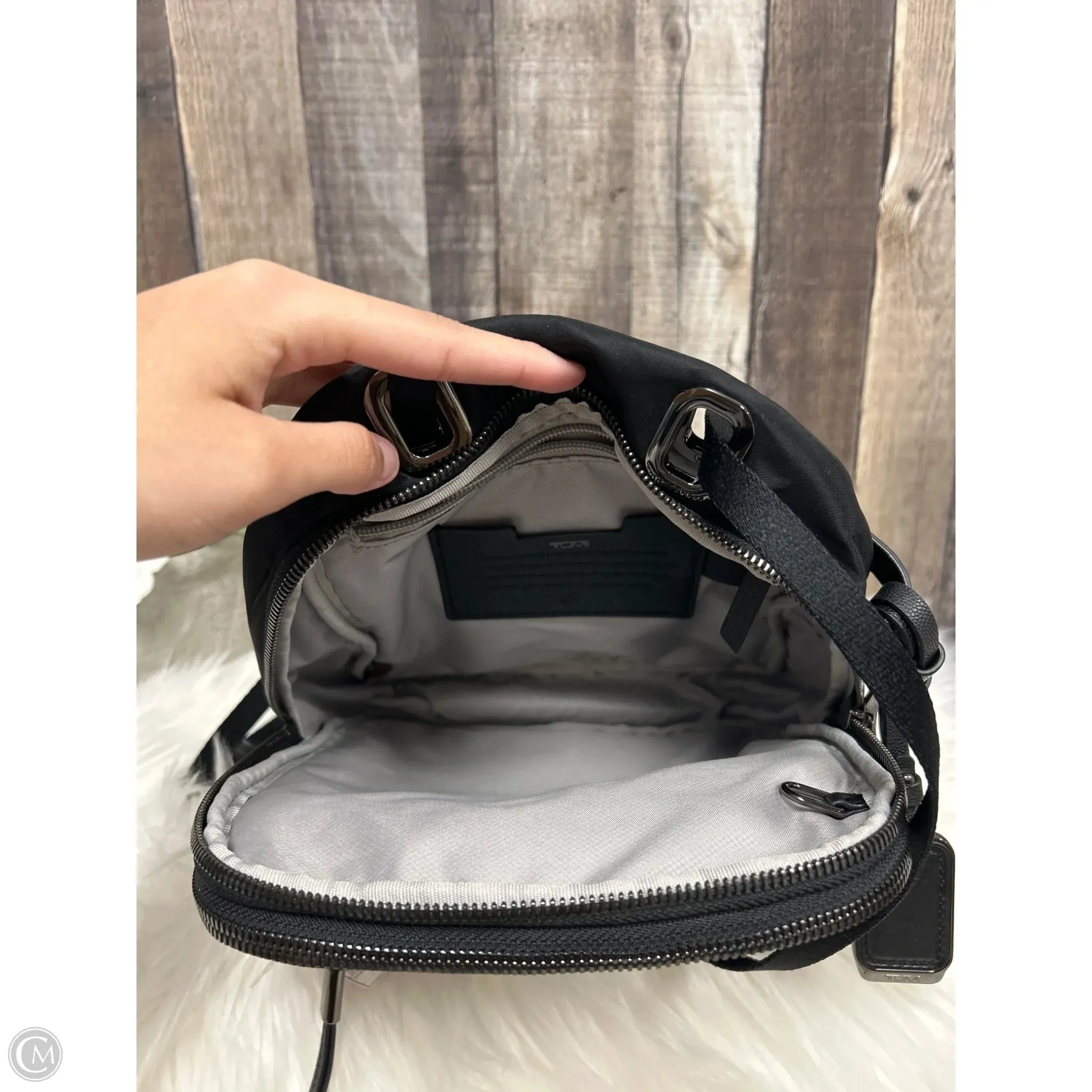 Backpack Designer By Tumi, Size: Small