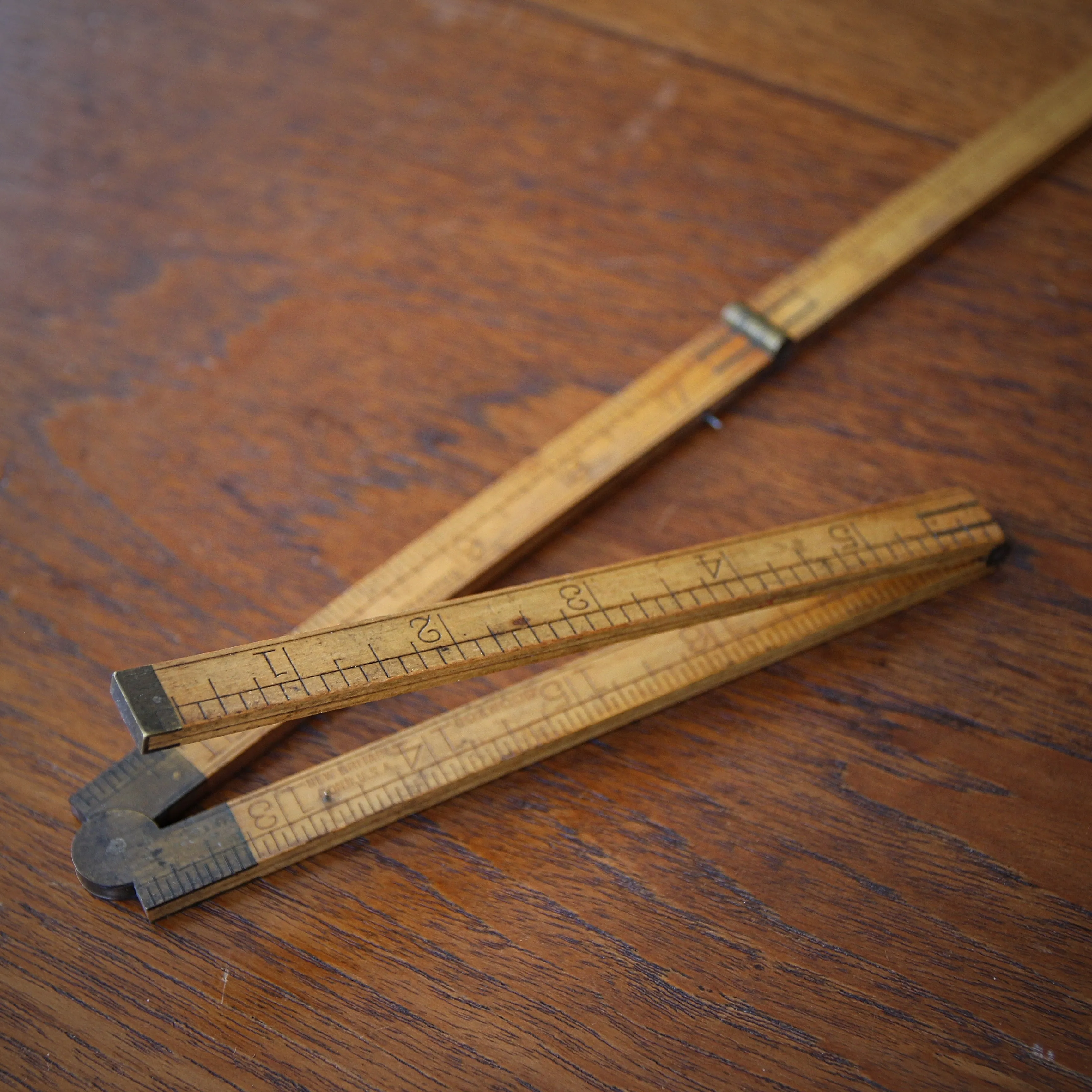Boxwood Folding Pocket Measure