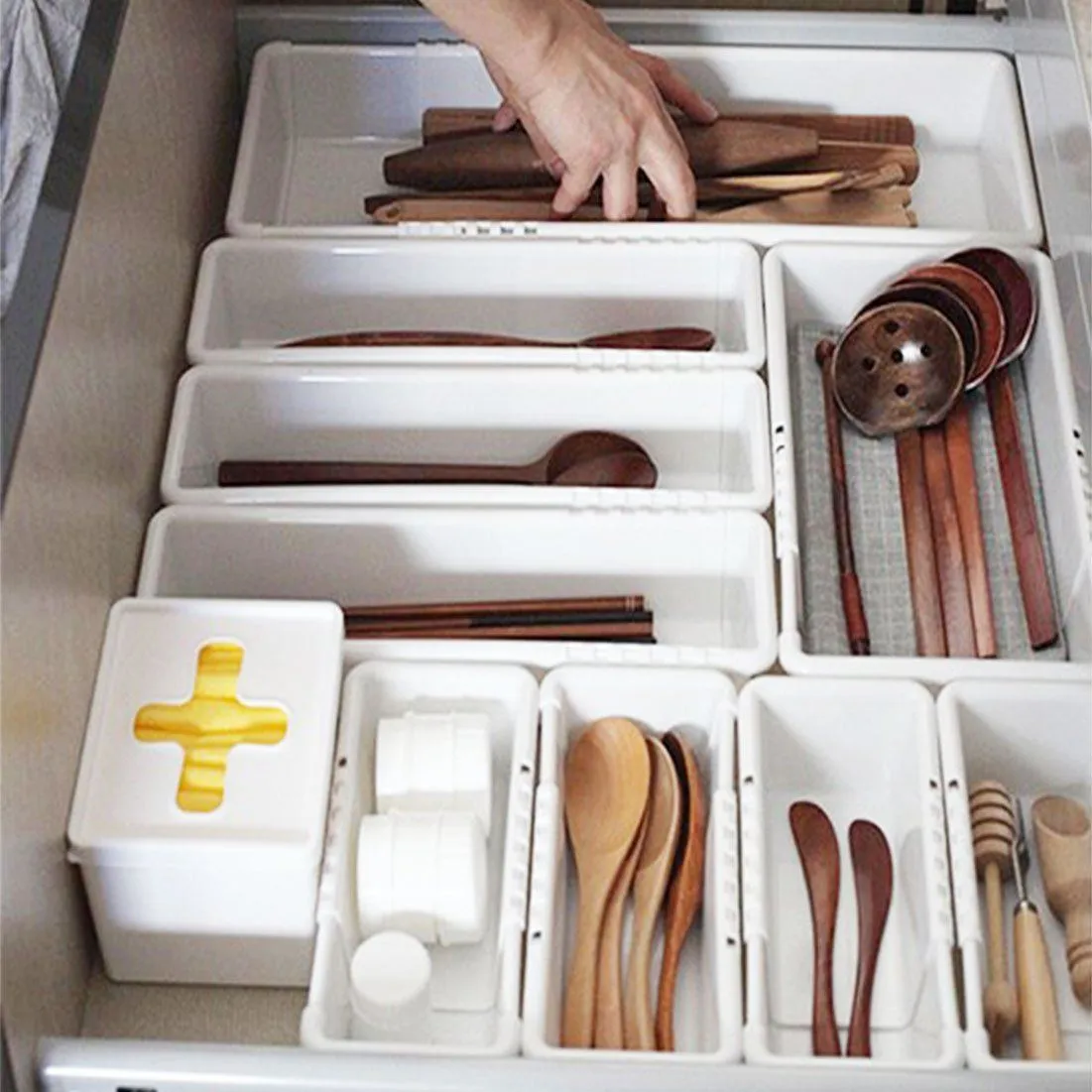 Expandable Drawers Organizer, Tidying Up with small boxes for organizing home (Pack of 4)