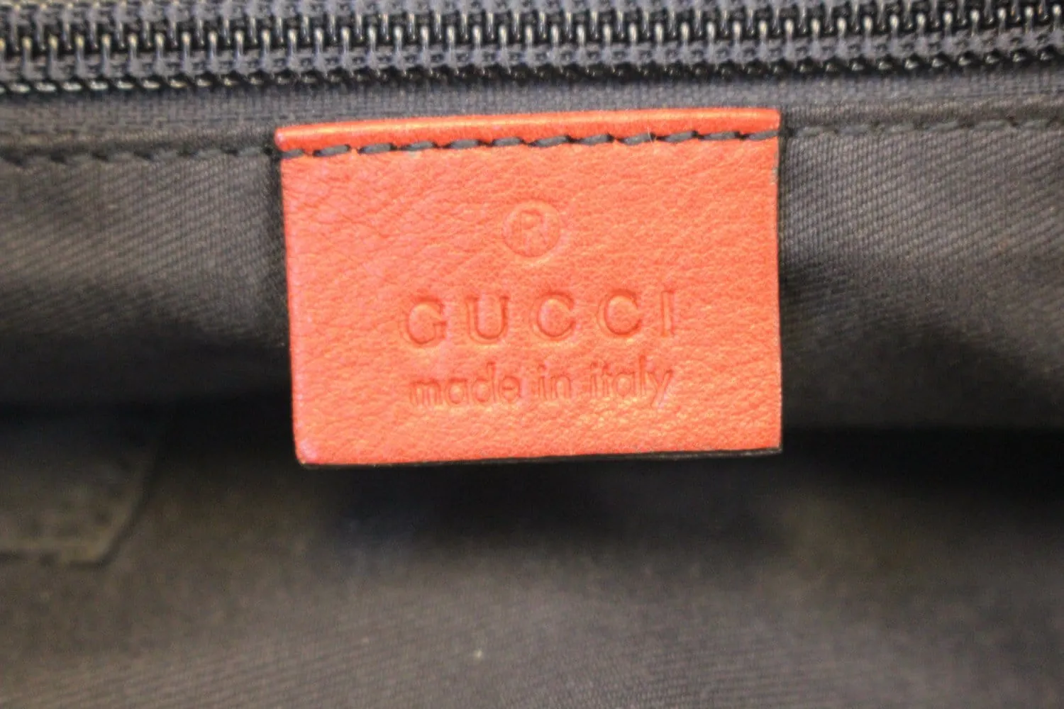 GUCCI 181092 GG Canvas Red Navy Blue Messenger Bag