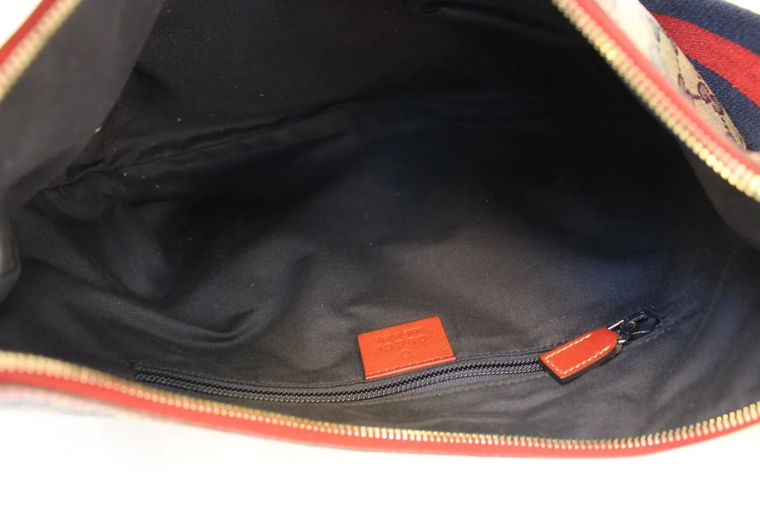 GUCCI 181092 GG Canvas Red Navy Blue Messenger Bag