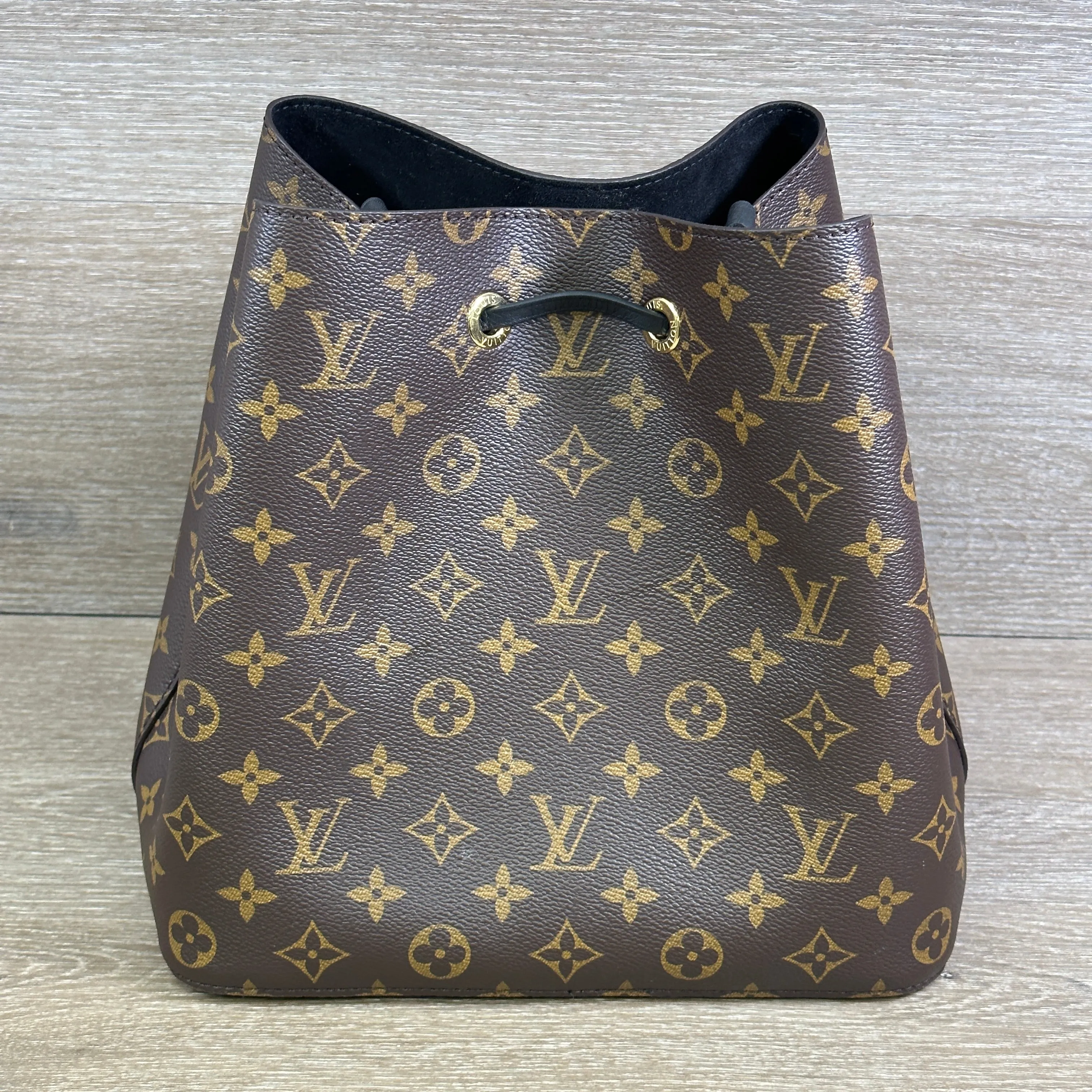 Louis Vuitton NéoNoé MM Monogram Black