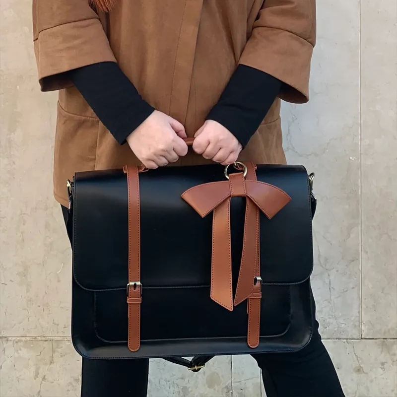 Mini Classic Bow Boutique Messenger
