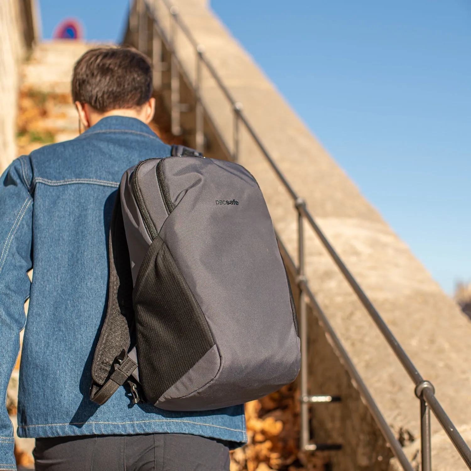 Pacsafe® Vibe 20L Anti-Theft Backpack