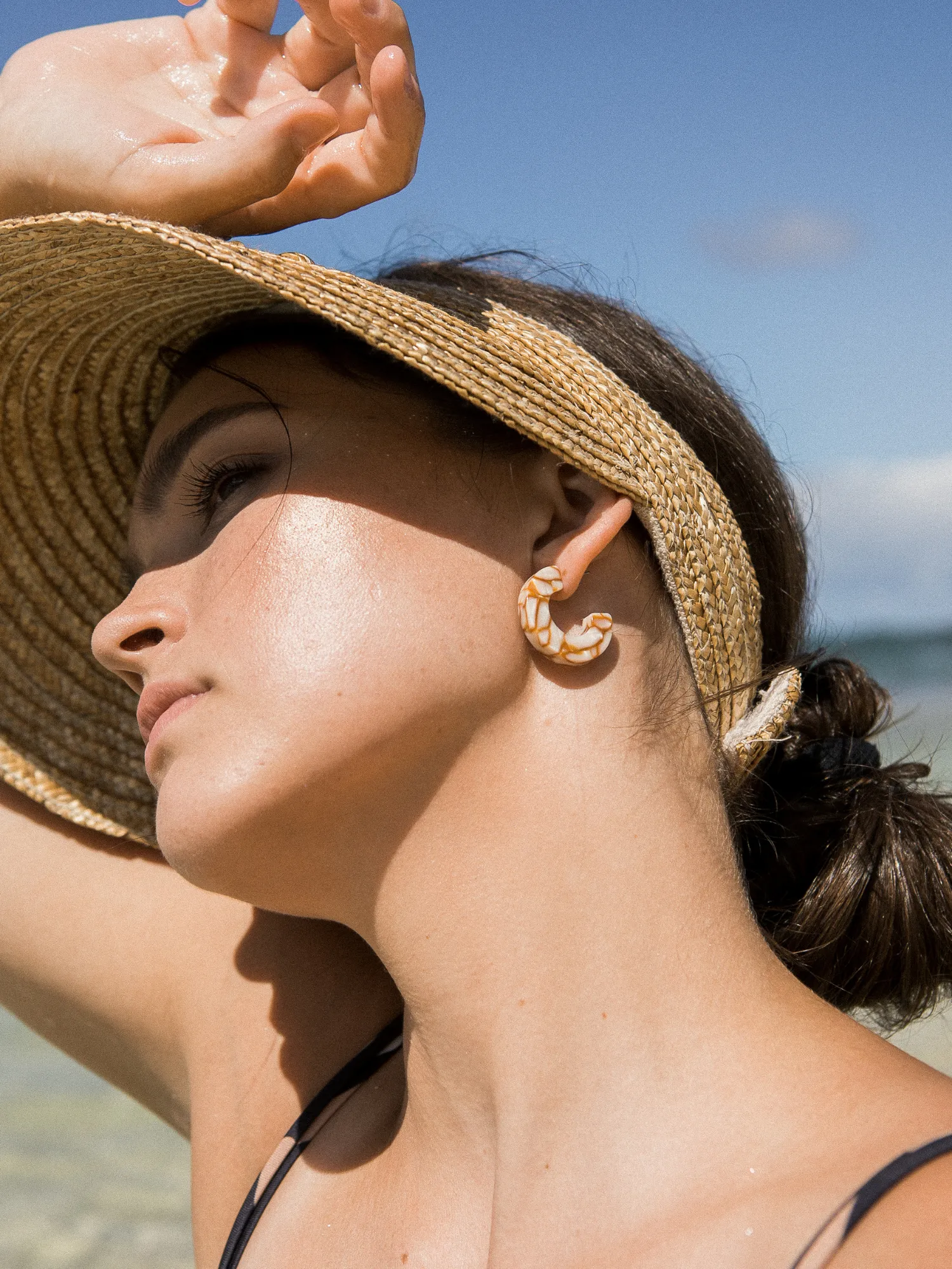 Ray Chunky Hoop Earrings: Maple