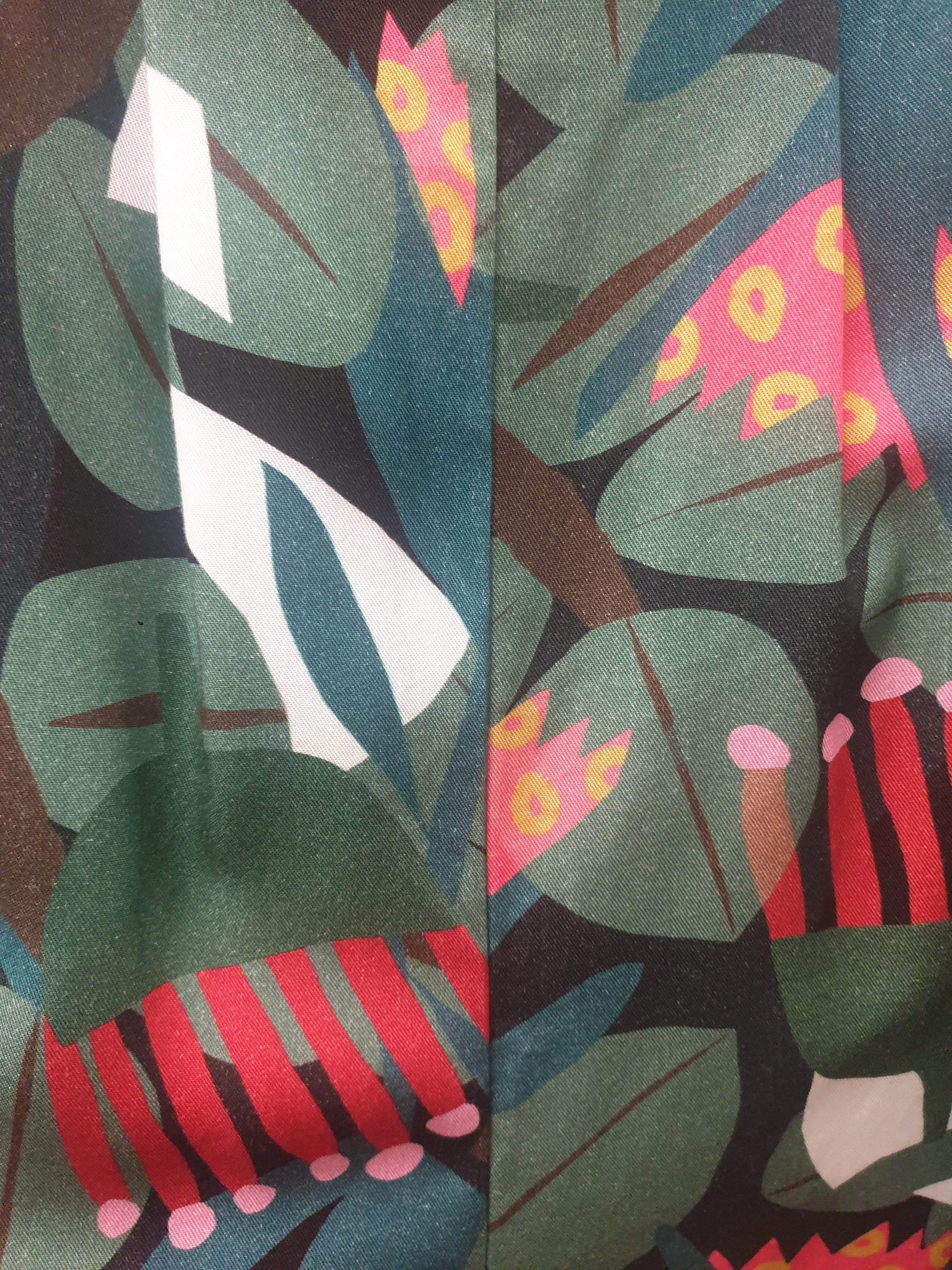Seagrass Designs colourful wide leg pants size 22 (minor inconsistency)