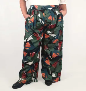 Seagrass Designs colourful wide leg pants size 22 (minor inconsistency)