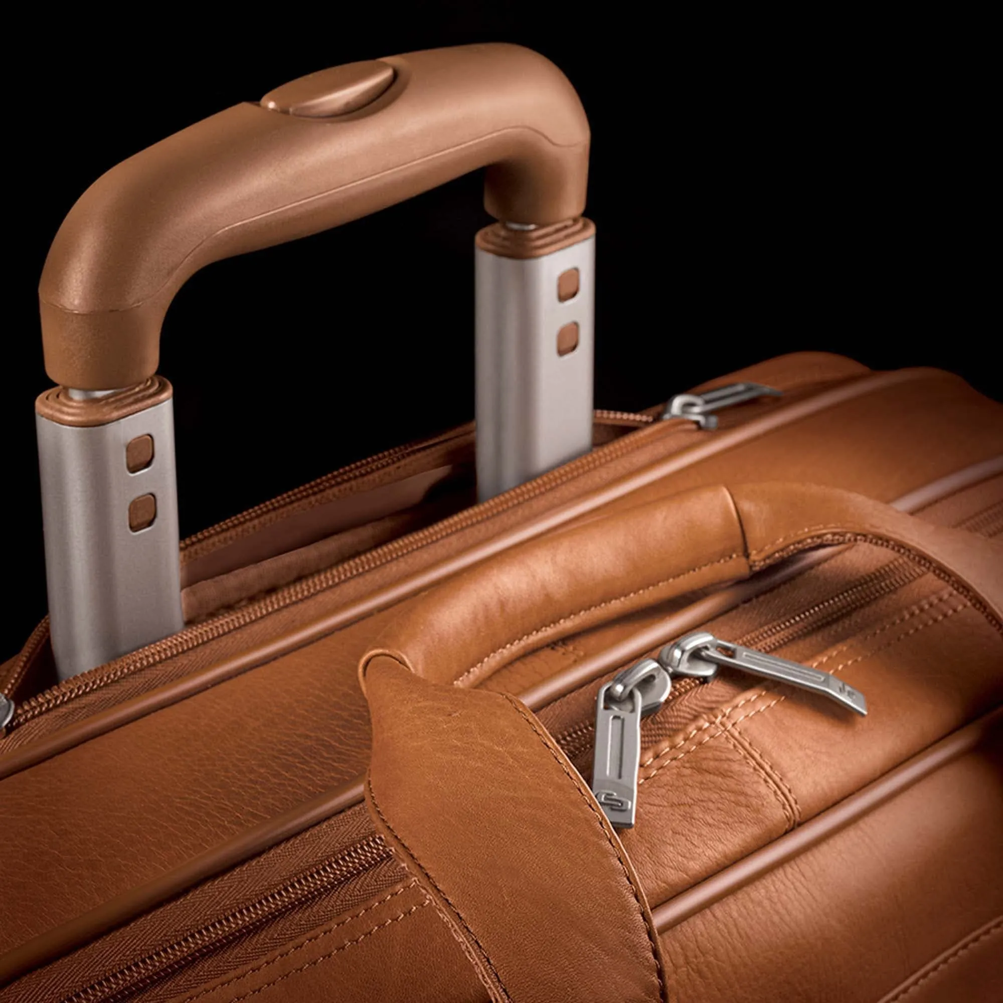 Solo Vintage Walker Leather Rolling Case