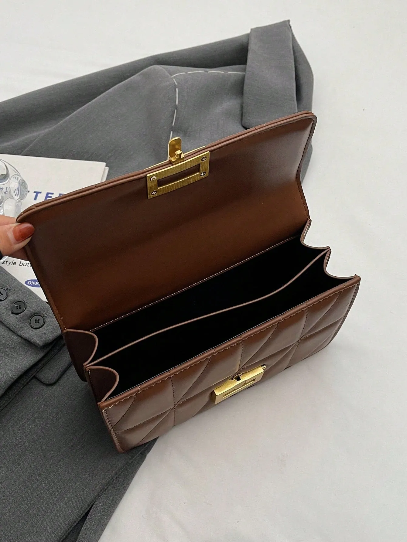 Stylish Quilted Flap Shoulder Bag With Metal Chain Strap