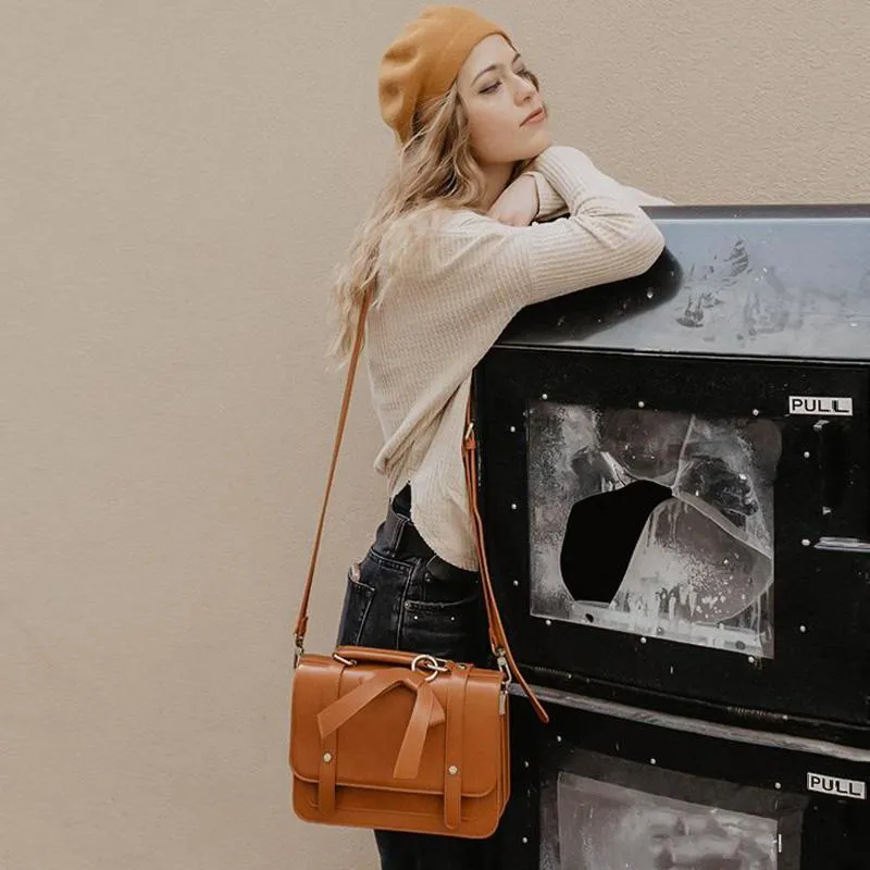 Vintage Bow Boutique Messenger
