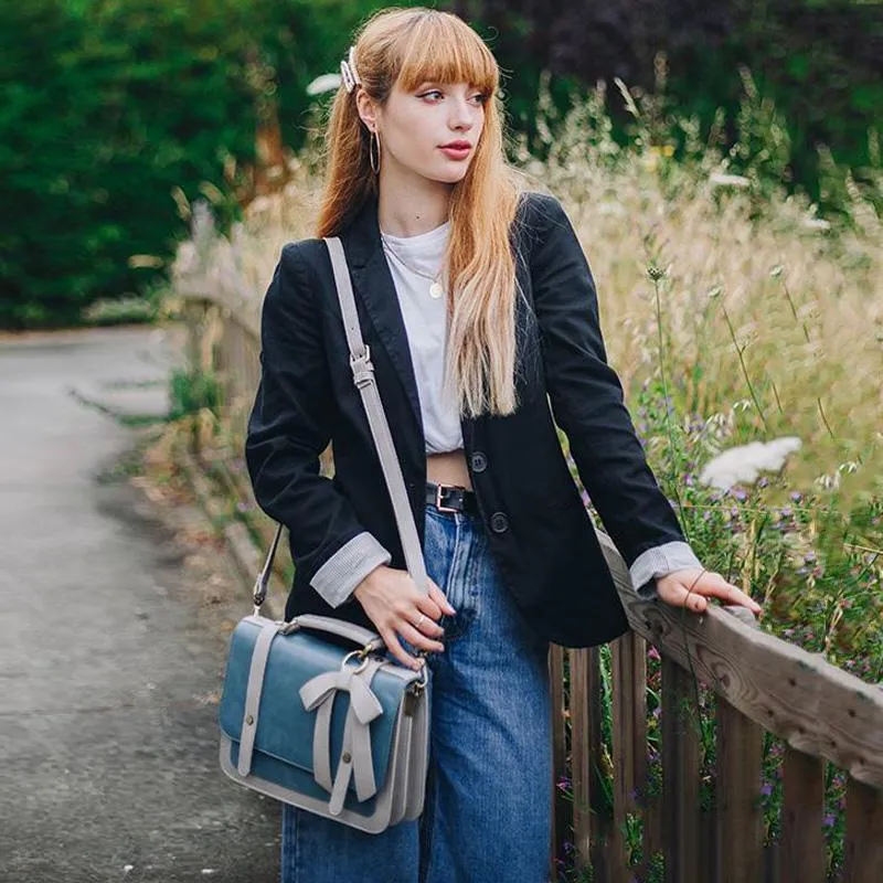 Vintage Bow Boutique Messenger