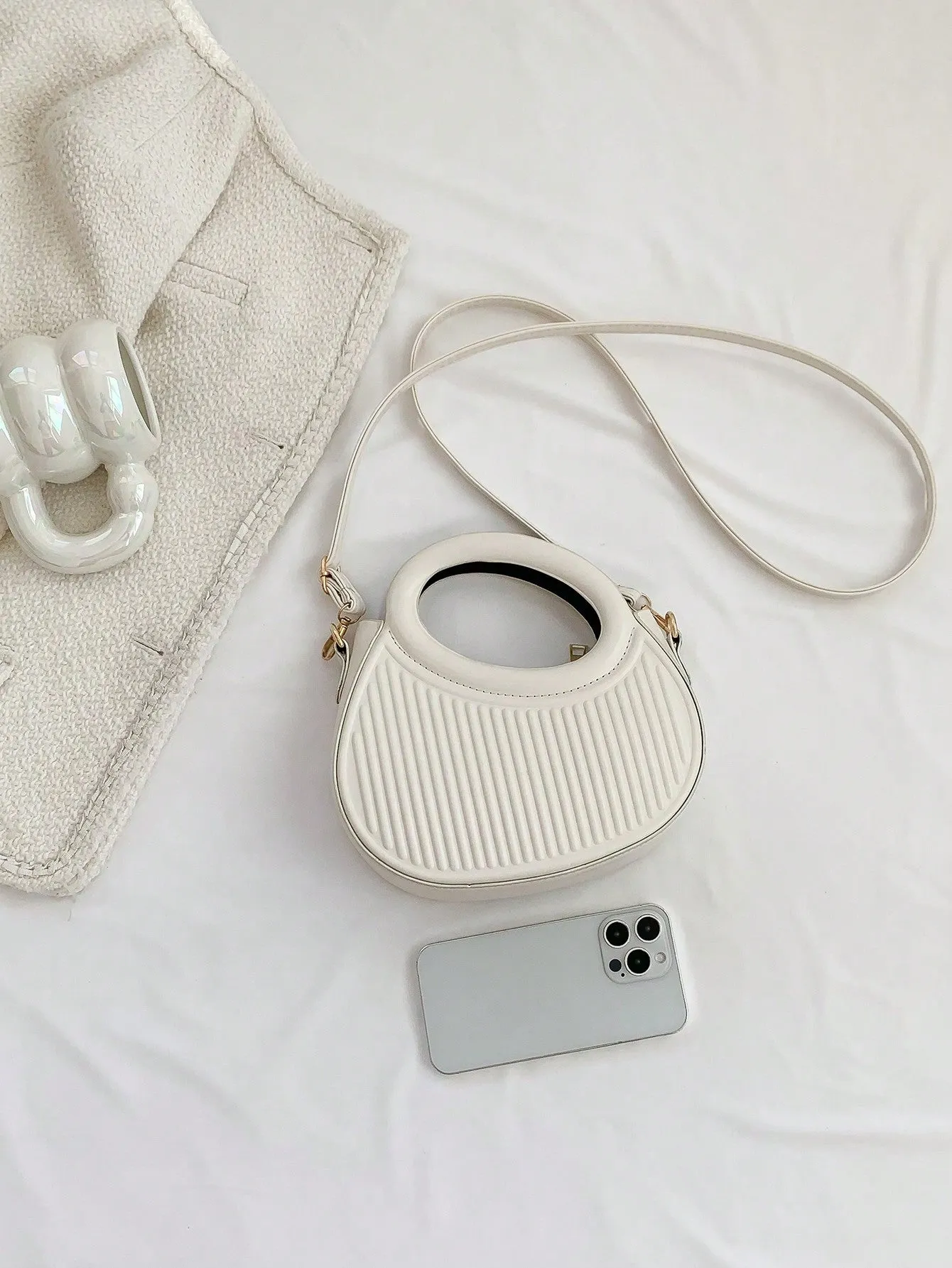 White French hand-held shoulder Crossbody Bag - White