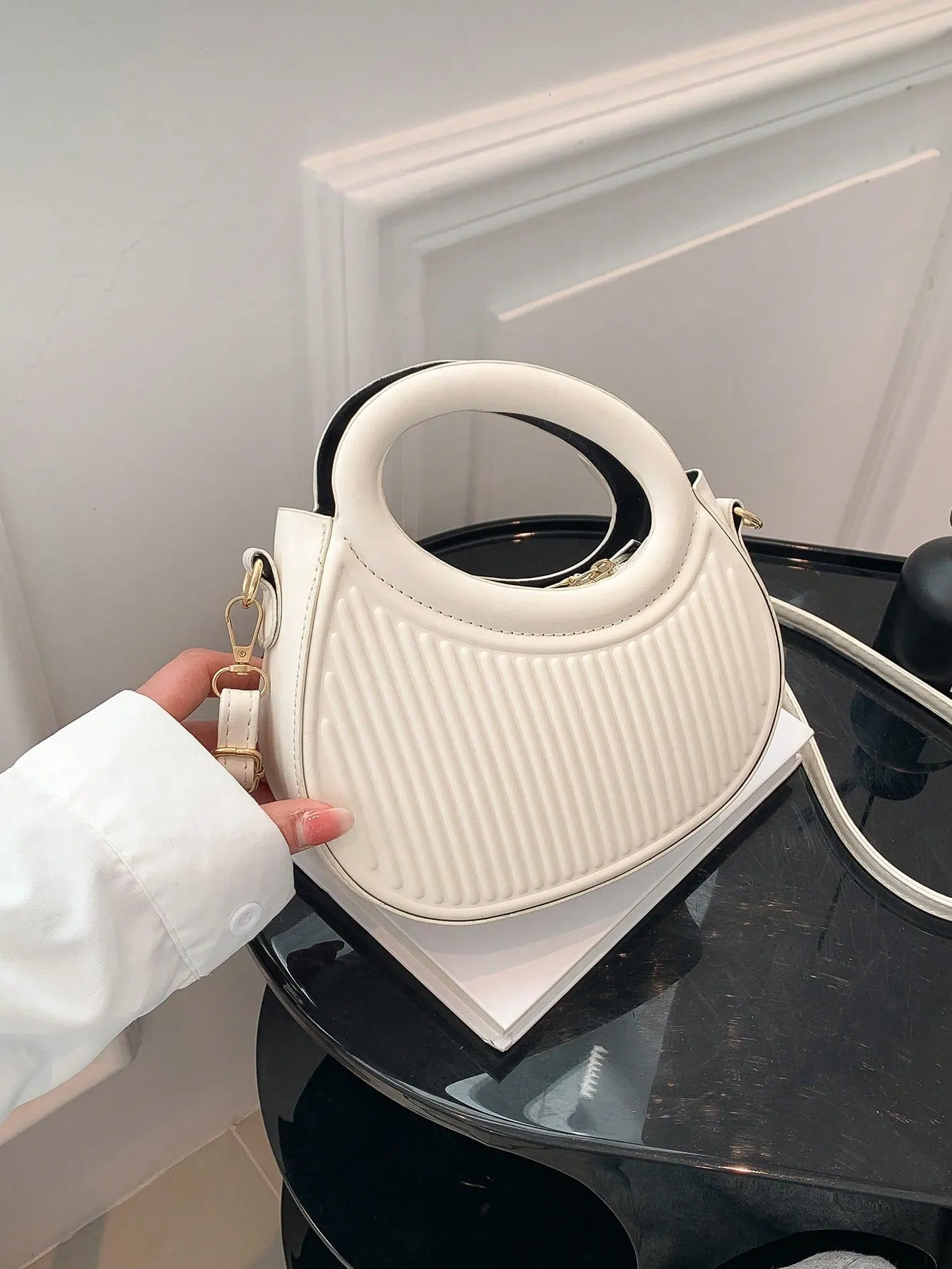 White French hand-held shoulder Crossbody Bag - White