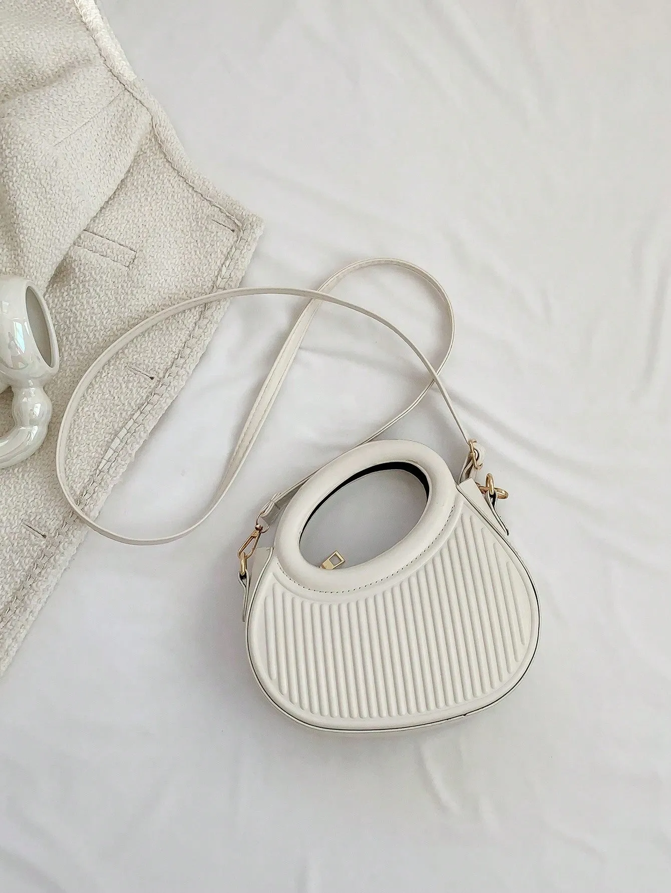 White French hand-held shoulder Crossbody Bag - White